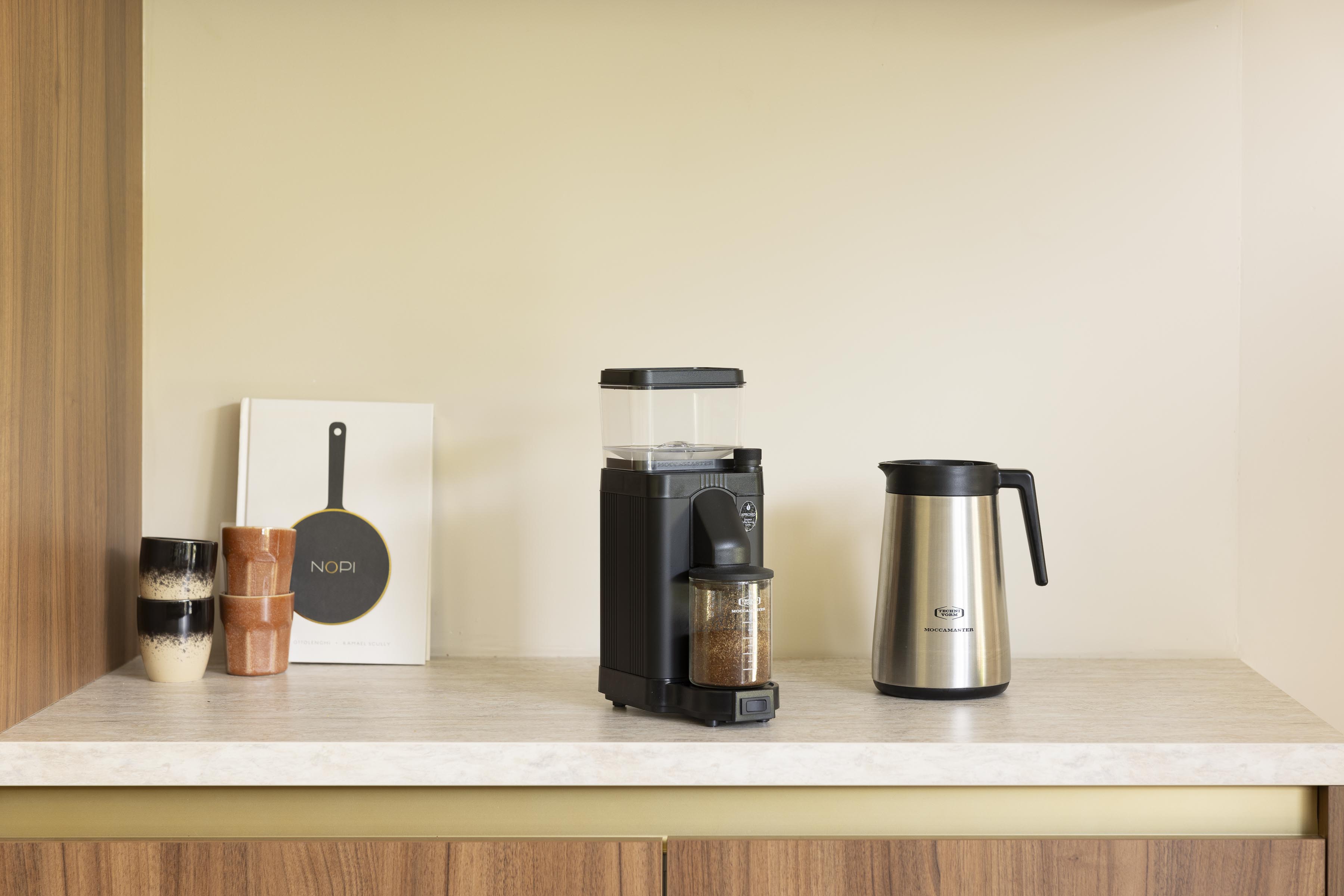 Perfection in grind with the KM5 Burr Grinder