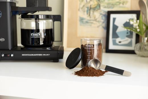 Why freshly ground coffee makes your coffee better