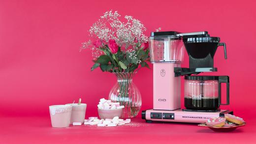 5 Heart-warming Valentine's Day Gifts, Dates, and Recipes with a Splash of Coffee Romance